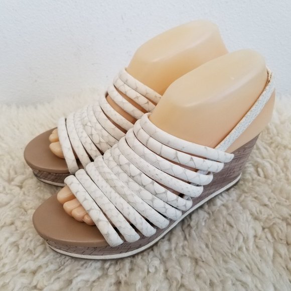 Donald J Pliner FENN Snake Skin Strappy Wedge 7.5M - Picture 6 of 12